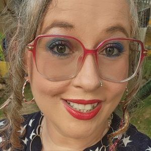 Meet your Posher, Sheina